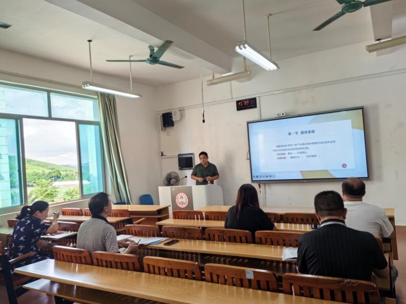 迎评促建展风采   百名教师同台竞技 ——广西外国语学院数字经济管理学院举办教学改革课堂讲课活动